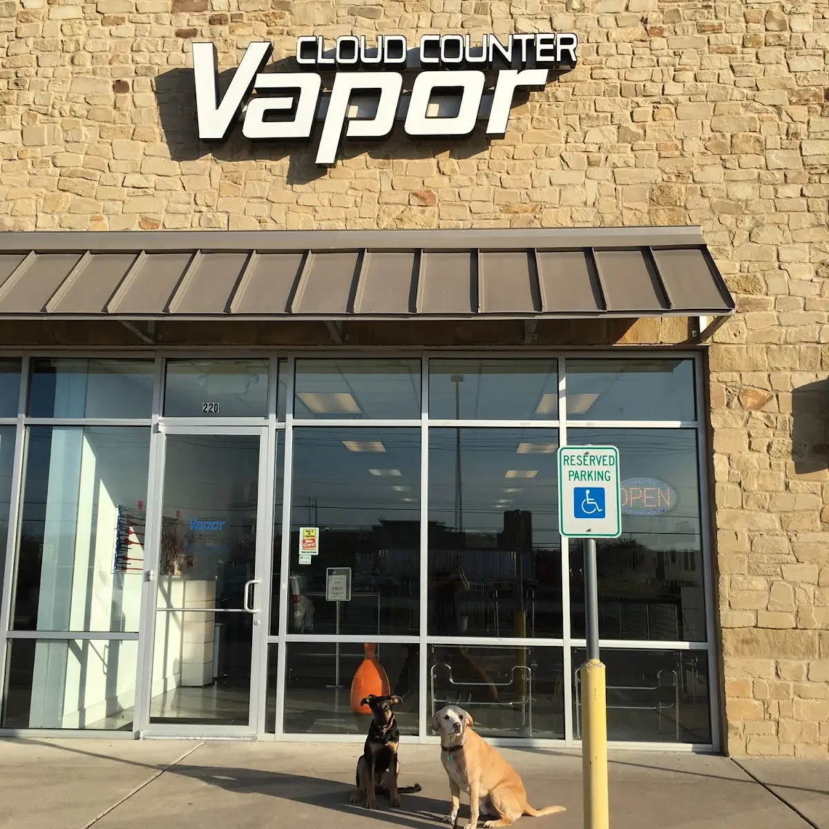 Image of Cloud Counter Vapor & CBD