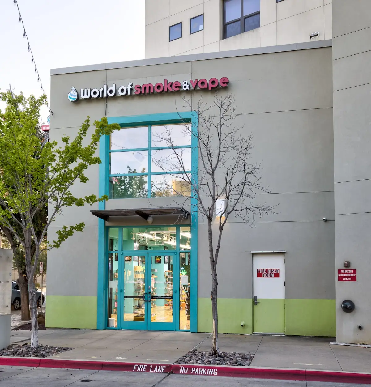 Image of World of Smoke & Vape - Fort Worth 7th St.